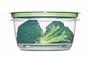Rubbermaid 7J92 Produce Saver Square 14-Cup Food Storage Container