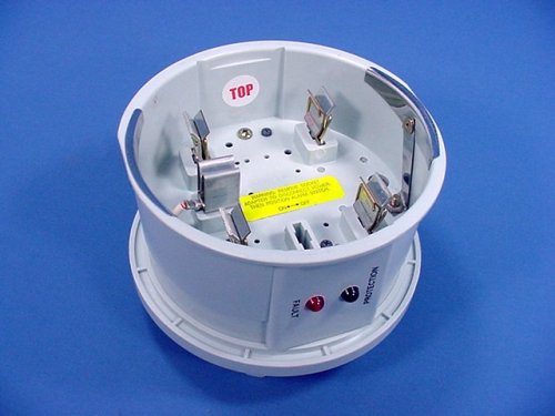 Cover image : Leviton Meter Socket Surge Arrestor 50240-FAA