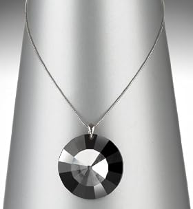Disc Pendant Necklace