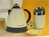 Kettle with tea bag bin