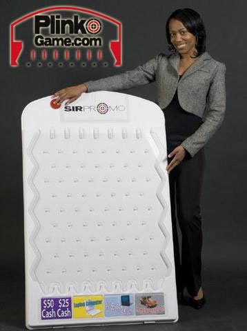 Plinko Game with Three Pucks