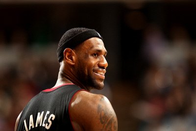 Miami Heat v Sacramento Kings: Lebron James Photographic Poster Print by Ezra Shaw, 28x42