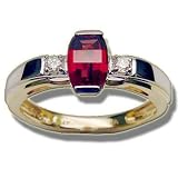 .11 CT 7X5 BARRELL CUT GARNET TWOTONE RING