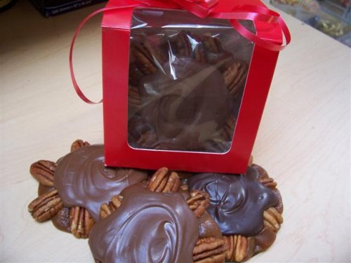 Milk Chocolate Jumbo Pecan Caramel Turtle,3 Piece Gift Box by Candy Zone