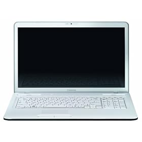 Toshiba - Satellite C670-17H - Ordinateur portable 17,3" (43,94 cm) - Intel Core i3-2330M - 500 Go - RAM 4096 Mo - Windows 7 - Nvidia GeForce 315M - Texture Blanc