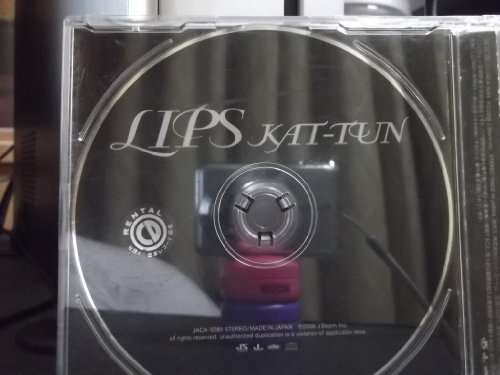 Cover image : Lips