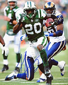 Thomas Jones Autographed / Signed 8x10 Photo- New York Jets
