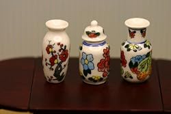 Set of 3 Vases in Oriental Design - Dollhouse Miniature