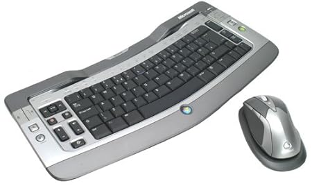 Microsoft Wireless Entertainment Desktop 7000 (Silver)