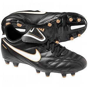 Nike TIEMPO NATURAL III Soccer Cleats