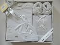 Bee Bo 4-piece Boxed Gift Set with Photo Album in White for Baby Girl / Boy : 0-3 months