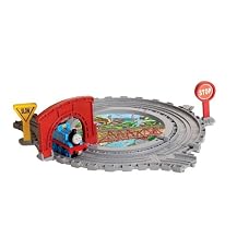 Take Along Thomas the Tank Train Great Waterton Fold and Go Play Set