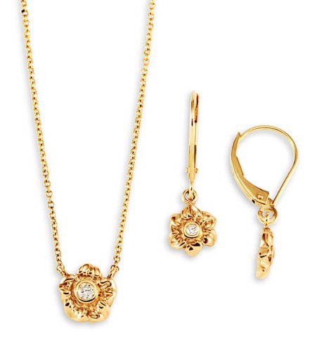 New 14k Yellow Gold Diamond Flower Necklace Earring Set