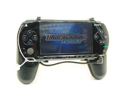 Childrens Toyshop  Video Games : Official XVIDIA (TM) Sony PSP Rechargeable Power Pack / Battery - Hand Grip / Joypad / Joystick In Black Plus Original Apple iPOD Pink Sock (see photo)!