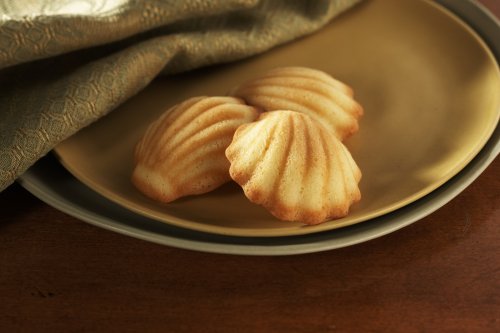 Donsuemor Lemon Zest madeleines