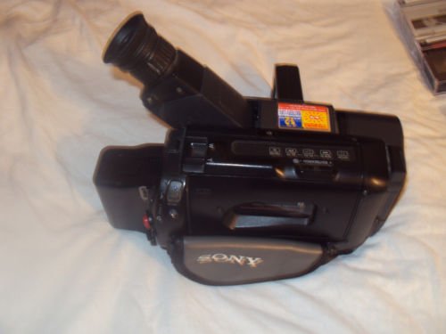 Sony Handycam CCD-TRV25 8mm Analog Camcorder