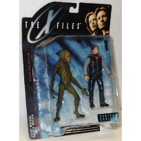 The X Files; 6" Agent Mulder (In Arctic Clothes) with 6" Alien Figure