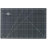 Alvin Professional -Self Healing Cutting Mat GREEN/BLACK (12x18)