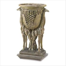 Giraffe Garden Planter from Garden Shoes
