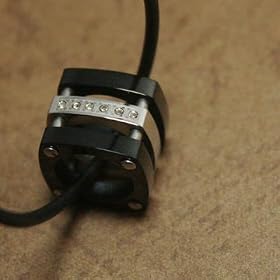 Black Model Design Mens Cz Diamond Pendant for Uni-sex on a Rubber Cord with Box J1155