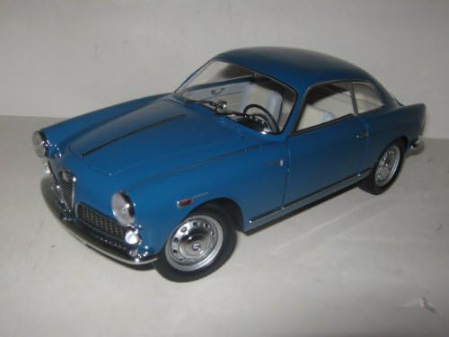 Alfa Romeo Giuletta Sprint 1300 Blue 1/18