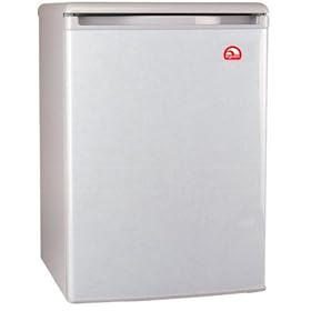 Igloo FR320 3.2-Cu-Ft Refrigerator Freezer, White by Igloo