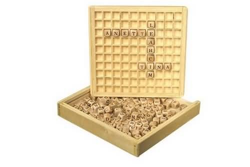 Childrens Toyshop  Spielwaren : small foot design - Wörter legen