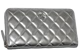 (シャネル)CHANEL　A50097　マトラッセ　ジップウオレット　メタリックシルバー　並行輸入品 [ウェア&シューズ] シャネル シルバー