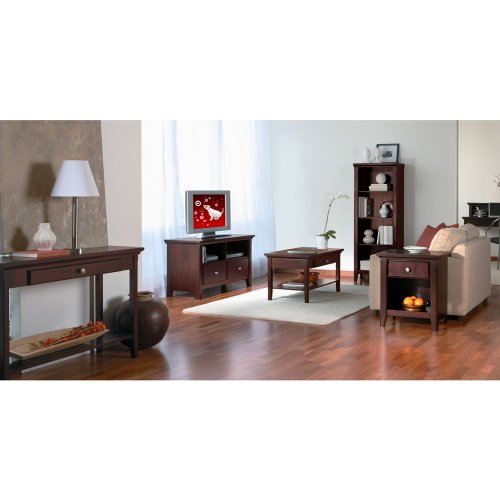 Avington Living Room Collection