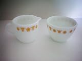 Corning Corelle Gold Butterfly Creamer and Sugar -- as shown Corning Corelle Gold Butterfly Creamer and Sugar -- as shown