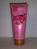 Victoria's Secret - Strawberries and Champagne - Ultra-Moisturizing Hand and Body Cream 6.7 Oz