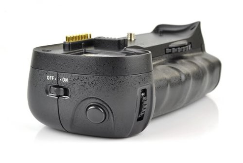 MB-D10 Power Grip for Nikon D300 D300s D700 DSLR Digital Camera with Car Adapter + IR Remote Contro MB-D10 Power Grip for Nikon D300 D300s D700 DSLR Digital Camera with Car Adapter + IR Remote Contro