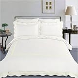 Truffles Duvet Cover Set in Cream Size: Queen