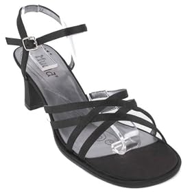 Mudd Delta Black sandals