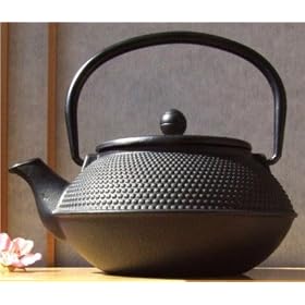 Tetsubin Japanese style Cast Iron black hobnail teapot kettle 0.8 litre - GOTO