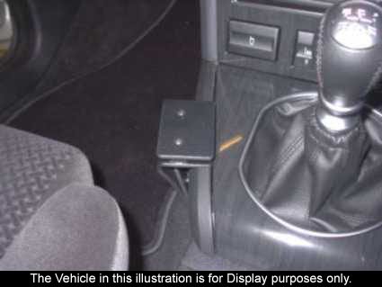 Cover image : CPH-Brodit Nissan Pathfinder Brodit ProClip Console mount 2005 - 2007 Fits All Countries - #630520