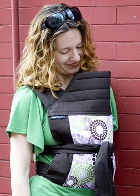 Buy Low Price Cozy BabyHawk Mei Tai Baby Carrier Roundabout on Espresso Straps with Dainty Baby Reusable Bag Bundle BHRNDESP