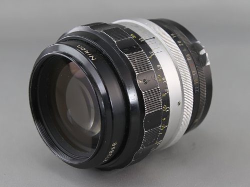 Nikon 85mm F/1.8 Nikkor-H F Mount