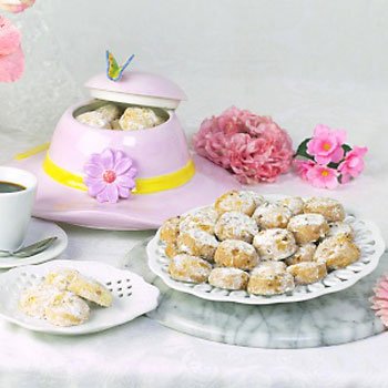 Pink Sun Hat With Pecan Meltaways by David