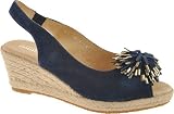 Oomphies Womens OM0005 Pompom Espadrille