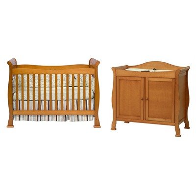 Reagan Two Piece Convertible Crib Set with Toddler Rail in Oak