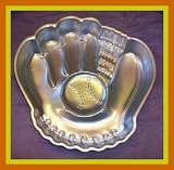 Wilton Baseball Glove Mitt Cake Pan (2105-1234, 1987)