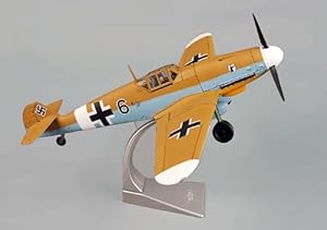Amazon.com: Corgi CG34909 ME109 1-32 Bla