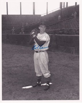 Bob Lemon Autographed Cleveland Indians 8x10 Photo - Deceased Hall of Famer