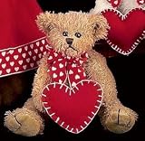 Bearington Hugs Bear