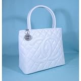(シャネル) CHANEL 復刻トート キャビアスキン ホワイト