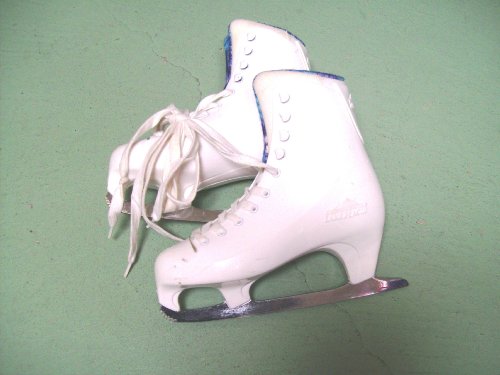 Lake Placid white Ice Figure Skates - Size 2.0 - very good condition