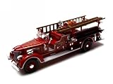 1939 Packard Fire Engine Diecast Truck Model 1 32 Red