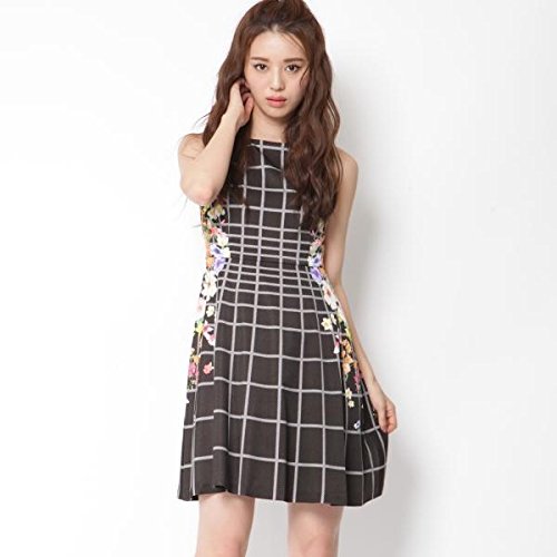 クイーンズコート（QUEENS COURT） スタイルアップワンピース