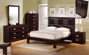 4 PC Cosmo Platform Bedroom Furniture Set by True Contemporary